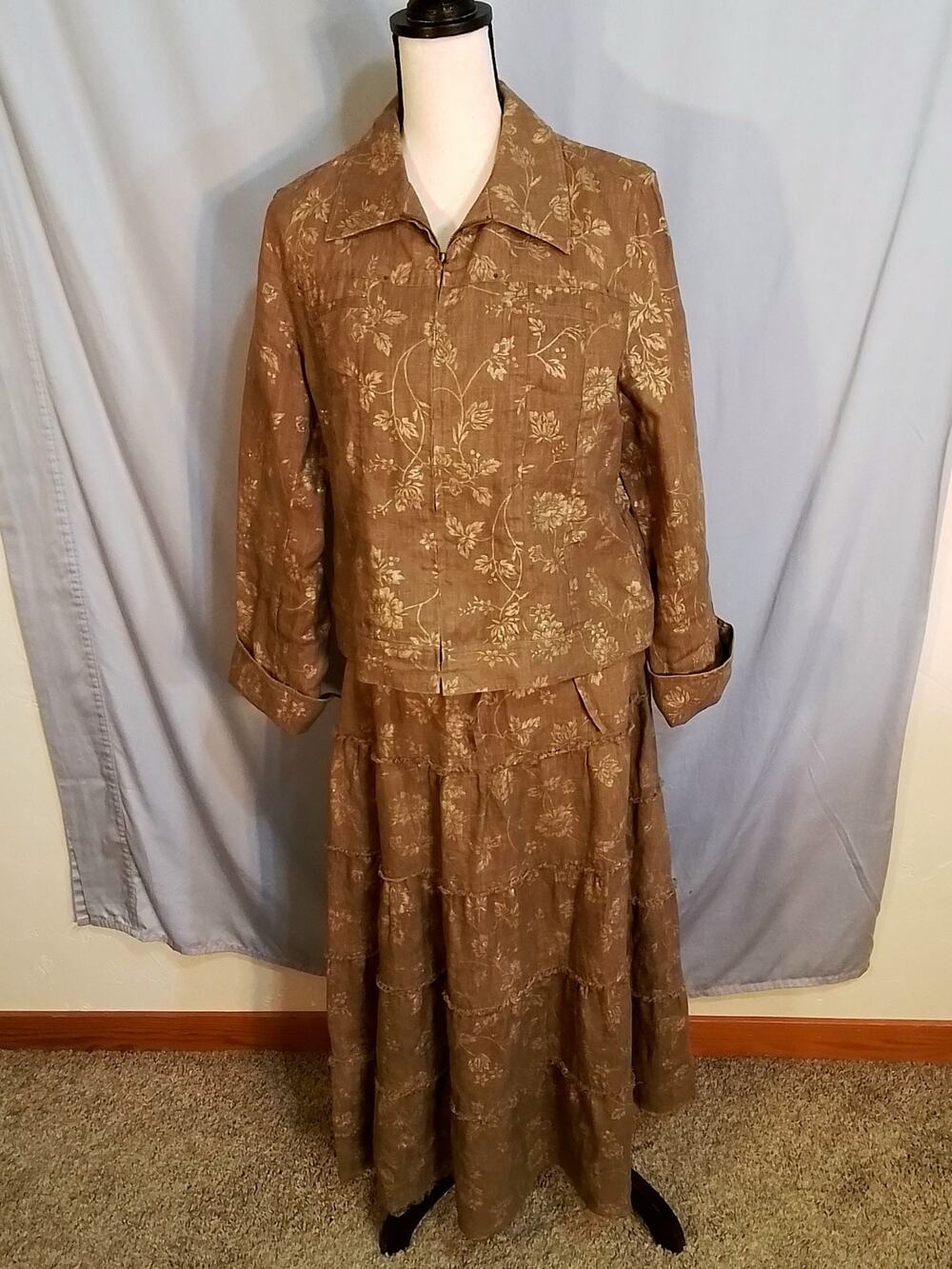 Trousers Etc  brown outfit with light golden flowers and vines